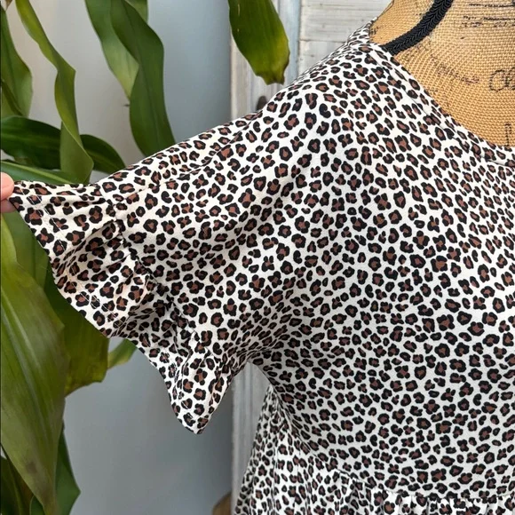 JODIFL Animal Print Short Sleeve Top Size S Oversized EUC - Picture 6 of 13